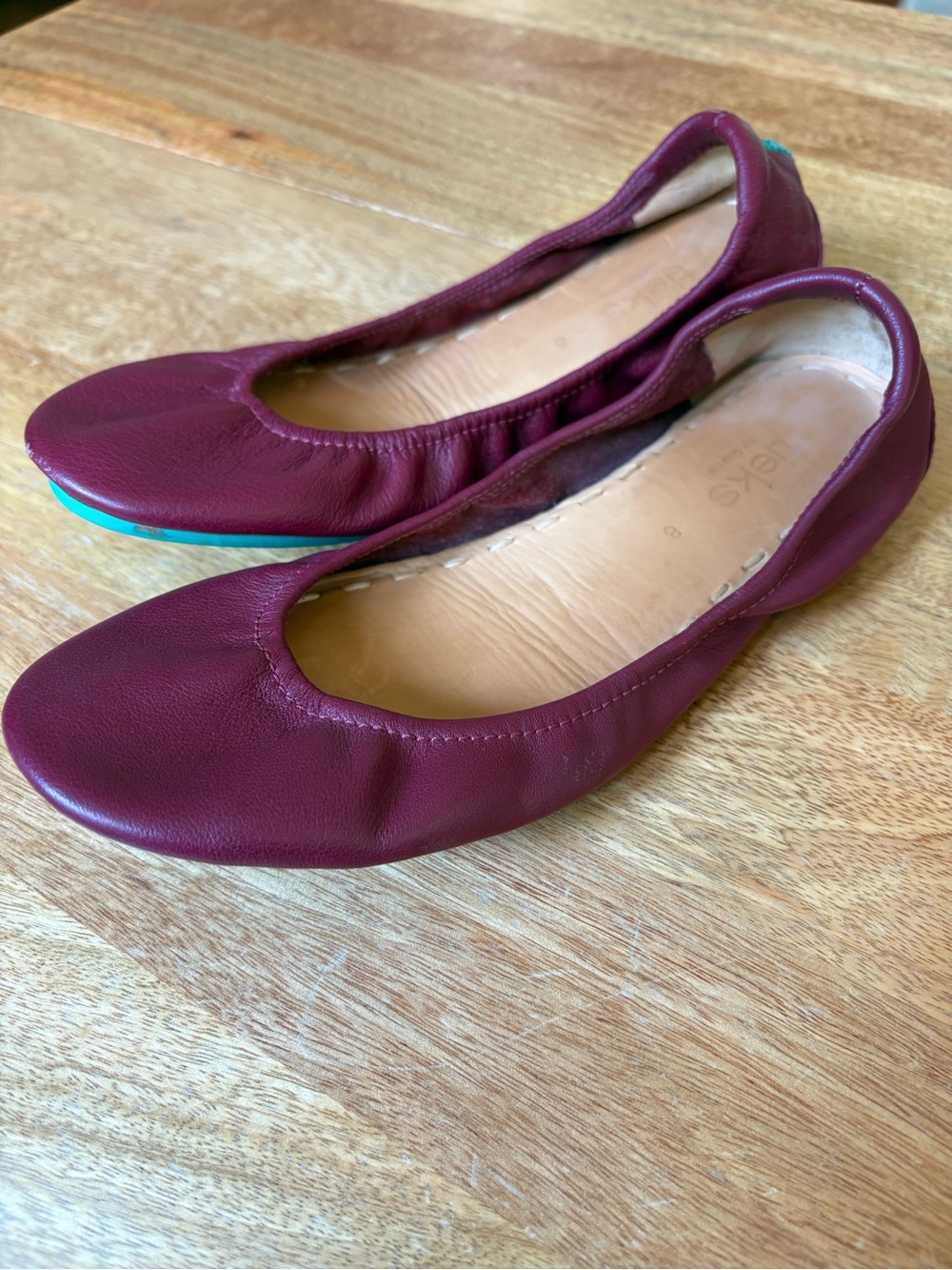 Tieks Burgundy Leather Ballet Flats with Teal Accent size 8 - Picture 3 of 5